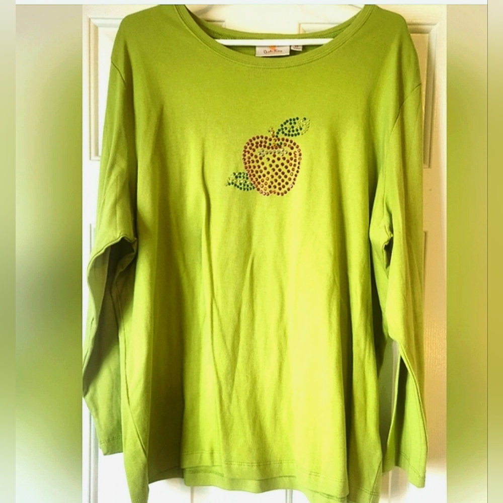 Quaker Factory Womens Top Lime Green with Apple Design EUC Size 3X
